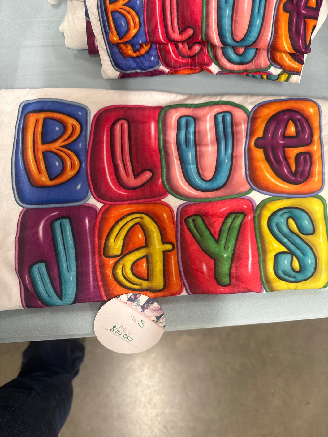 Bubble blue jay