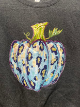 Load image into Gallery viewer, Blue leopard pumpkin crew
